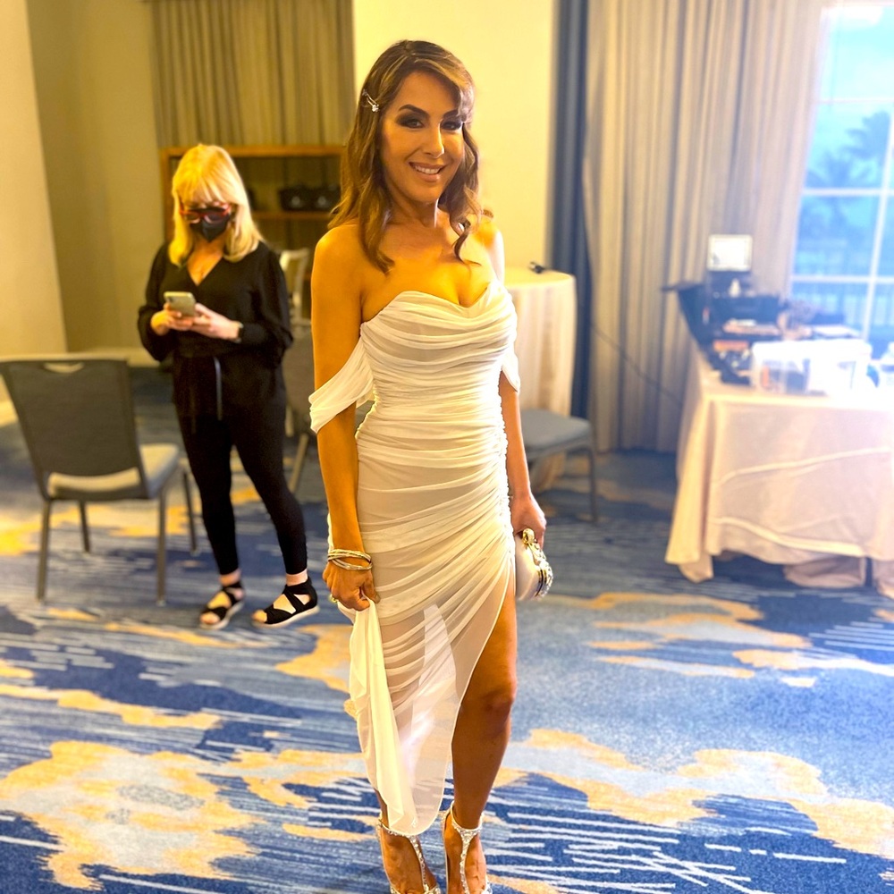 Nookie dress, white mesh, size small. It’s a show stopper
Dita Mesh Gown